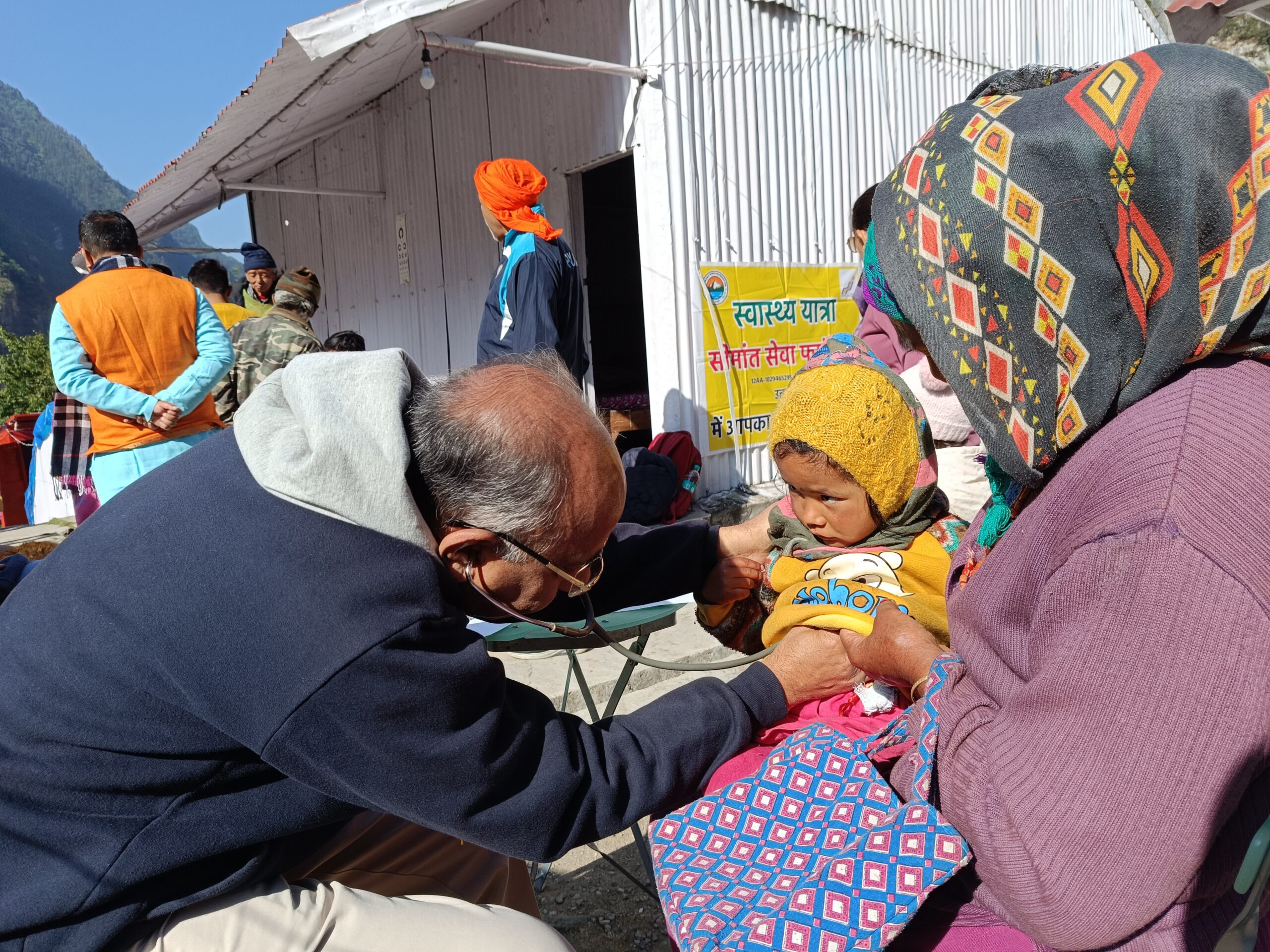 Dr O P yadava sir is checking patient at boondi on the way of adi kailash yatra marg