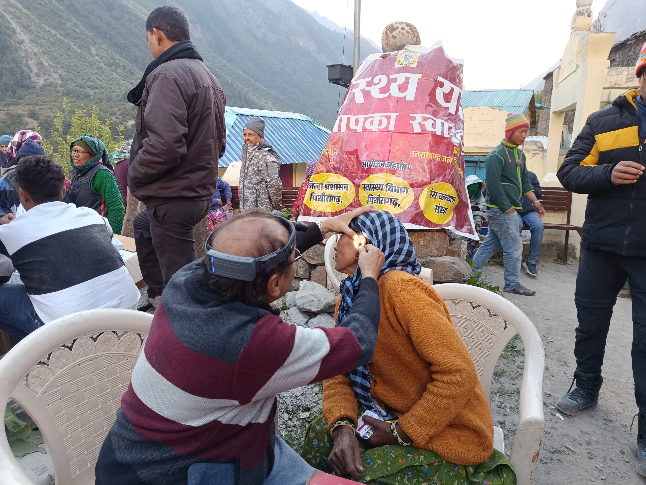 Medical camp at gunji Pithoragarh on the way of adi kailash yatra marg by seemant sewa foundation