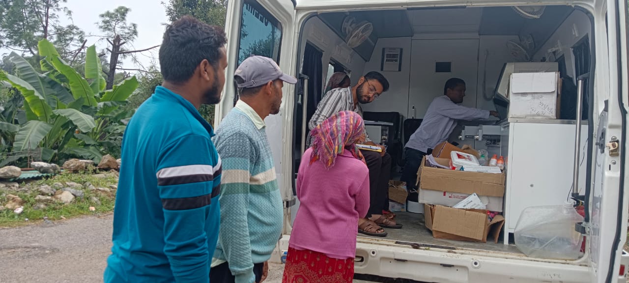 health checkup at mobile ambulance