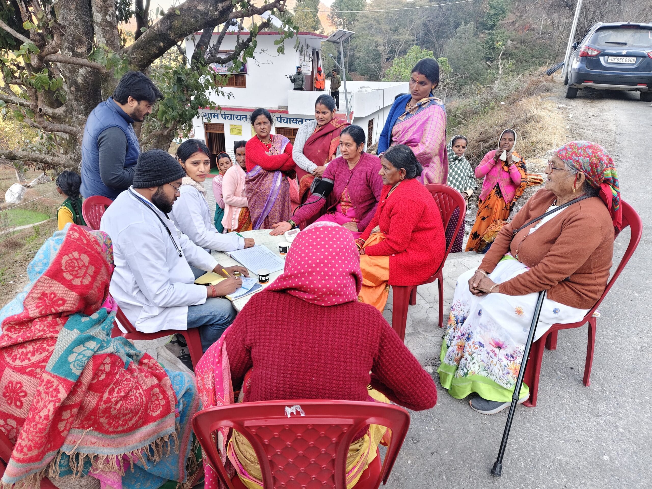 Seemant Sewa Foundation mobile medical unit providing healthcare services in remote villages of Uttarakhand